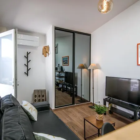Le Minimaliste Pk Fibre Clim Terrasse アパート ミヨー